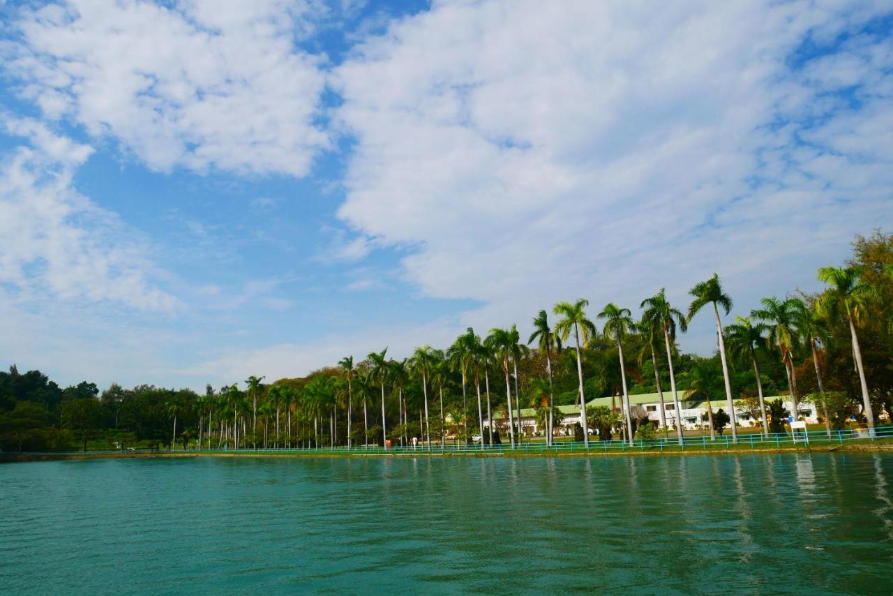Chengching Lakefront Resort Kaohsiung Exterior foto